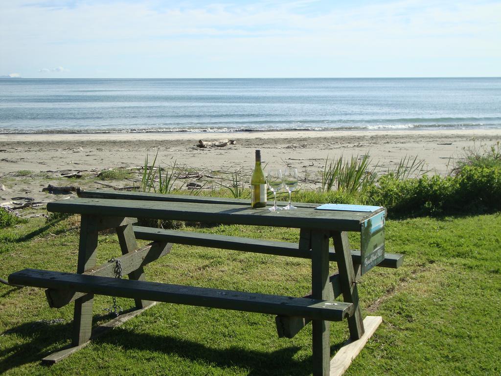 Beachfront Bliss Ohope Extérieur photo